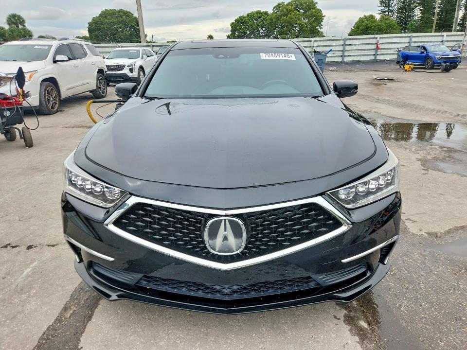 70489146 :رقم المزاد ، JH4KC1F59JC000540 vin ، 2018 Acura Rlx مزاد بيع