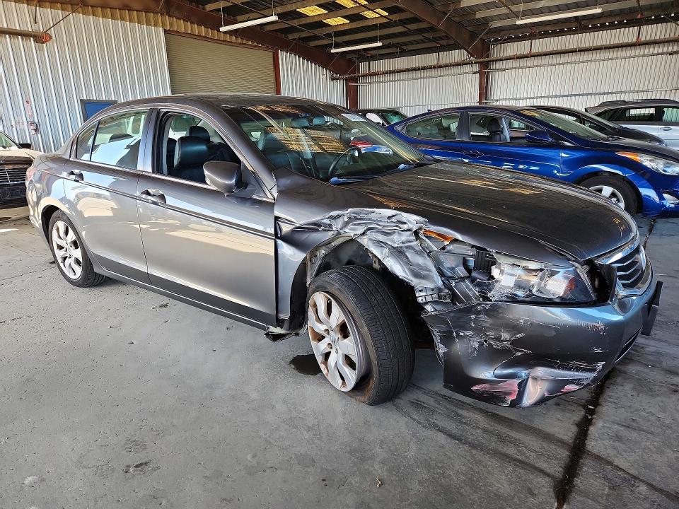 2008 Honda Accord მანქანა იყიდება აუქციონზე, vin: 1HGCP26808A114329, აუქციონის ნომერი: 70879316