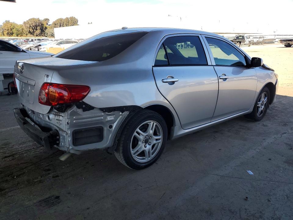 70129746 :رقم المزاد ، JTDBU4EE0AJ082395 vin ، 2010 Toyota Corolla مزاد بيع