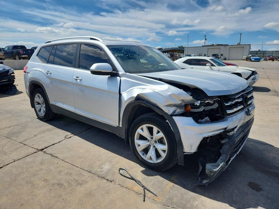 70886716 :رقم المزاد ، 1V2ER2CA4JC519868 vin ، 2018 Volkswagen Atlas مزاد بيع