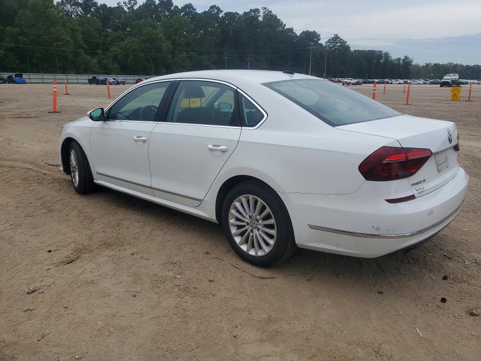 Продаж на аукціоні авто 2017 Volkswagen Passat, vin: 1VWBT7A31HC046476, номер лоту: 67815016
