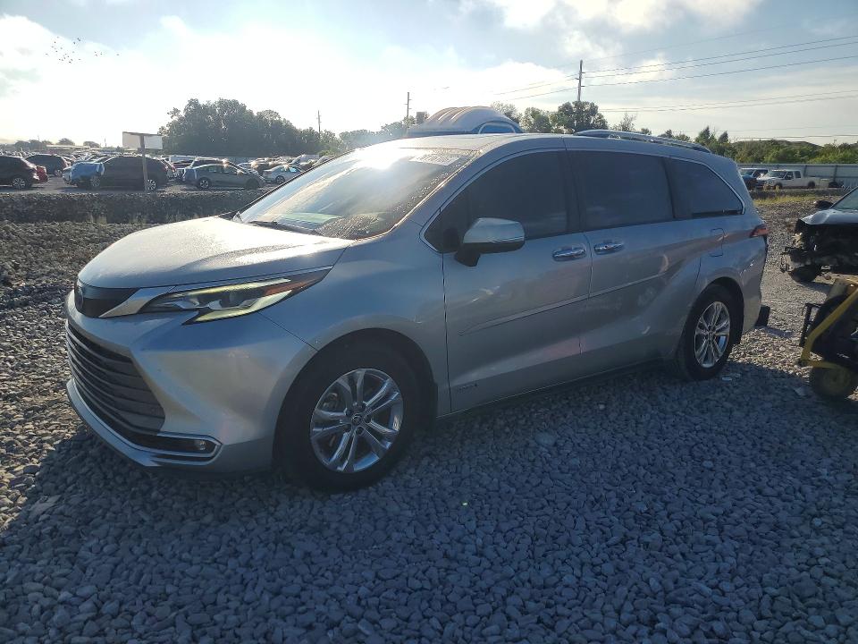 Auction sale of the 2021 Toyota Sienna, vin: 5TDESKFC7MS007642, lot number: 70116106