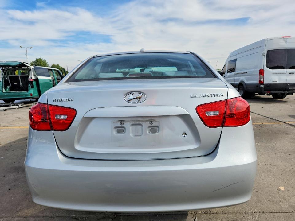 70531186 :رقم المزاد ، KMHDU46D38U274347 vin ، 2008 Hyundai Elantra مزاد بيع