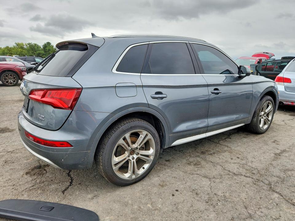 70516276 :رقم المزاد ، WA1BNAFY6J2226783 vin ، 2018 Audi Q5 مزاد بيع