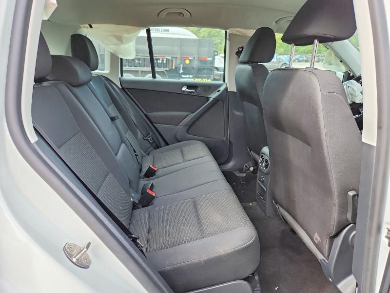 2017 Volkswagen Tiguan მანქანა იყიდება აუქციონზე, vin: WVGBV7AX8HK053829, აუქციონის ნომერი: 70512606
