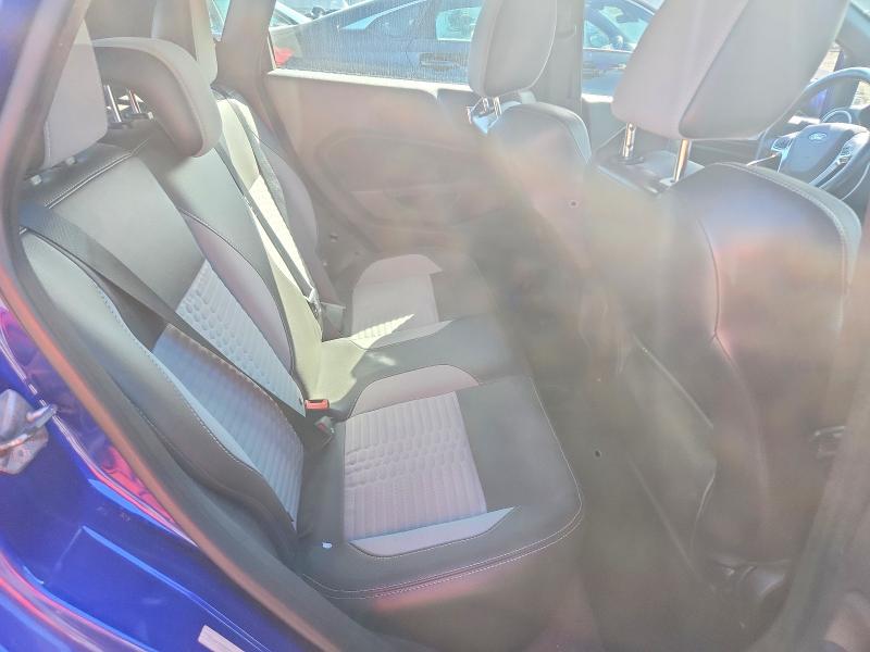 69678536 :رقم المزاد ، 3FADP4GX2FM100412 vin ، 2015 Ford Fiesta مزاد بيع