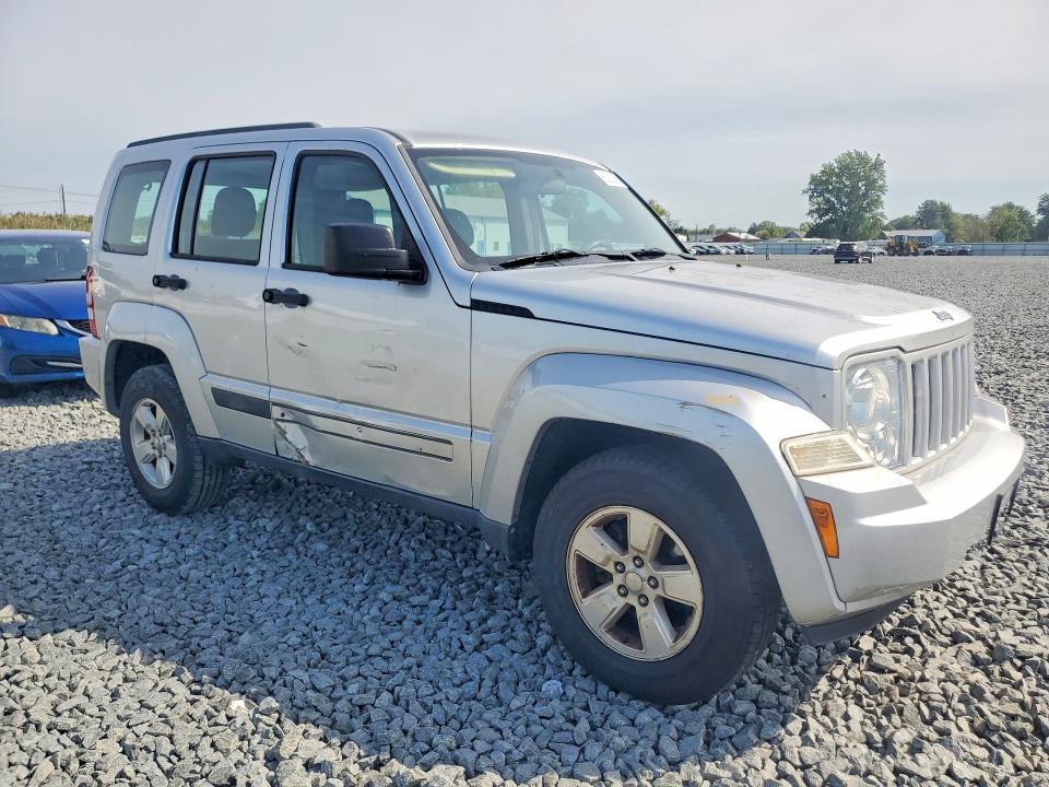 68293806 :رقم المزاد ، 1C4PJMAK3CW132951 vin ، 2012 Jeep Liberty مزاد بيع