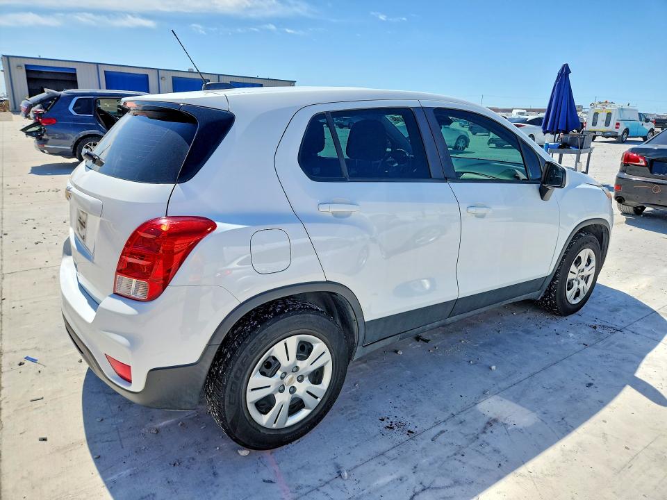 69784186 :رقم المزاد ، KL7CJKSB7JB628581 vin ، 2018 Chevrolet Trax مزاد بيع