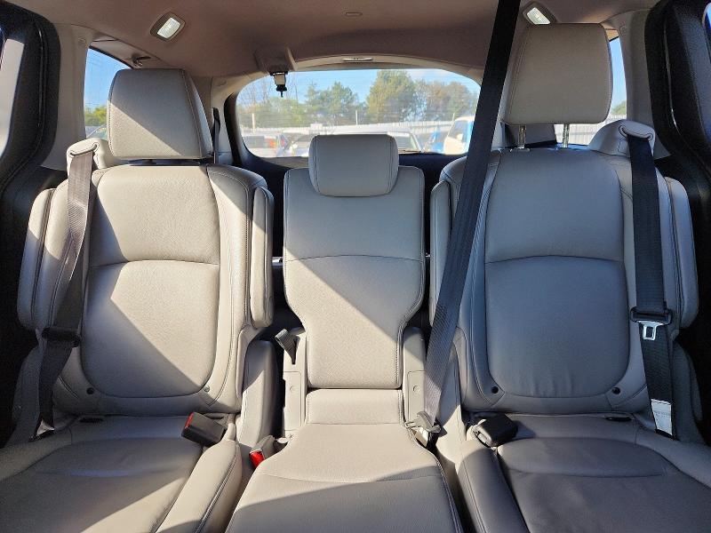 70064866 :رقم المزاد ، 5FNRL6H68JB509069 vin ، 2018 Honda Odyssey مزاد بيع