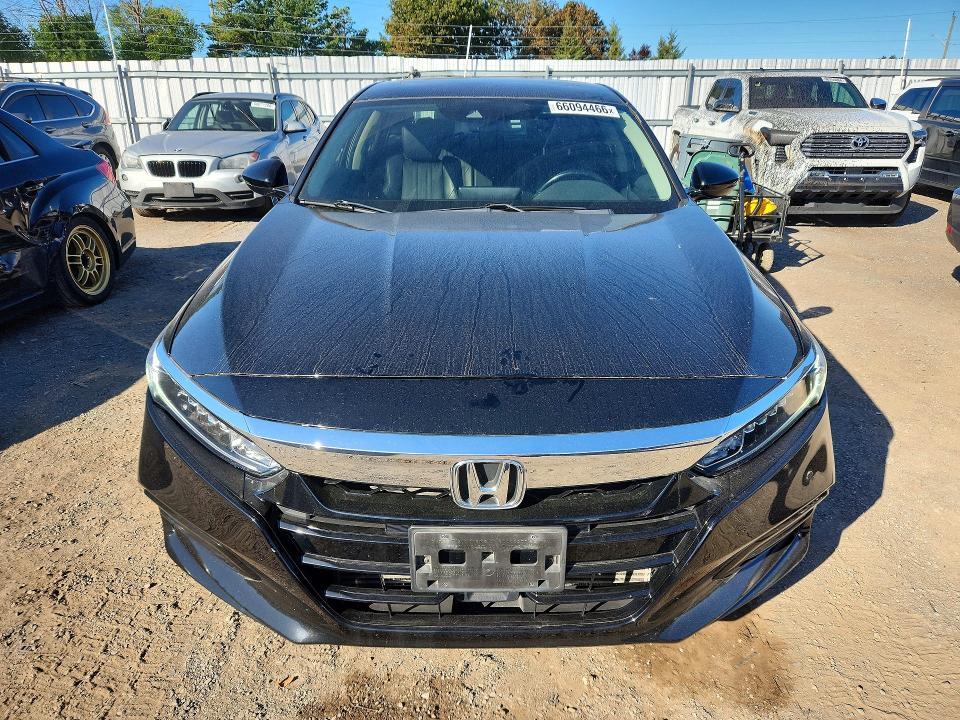 Продажа на аукционе авто 2018 Honda Accord, vin: 1HGCV1F52JA808290, номер лота: 66094466