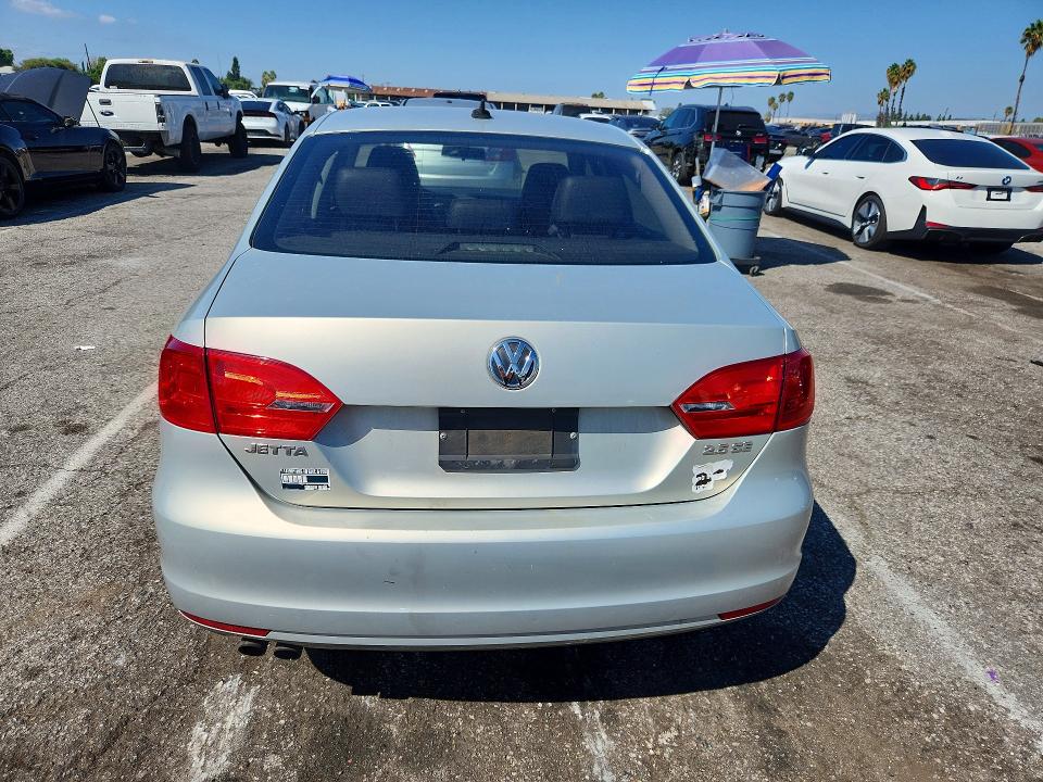Продажа на аукционе авто 2011 Volkswagen Jetta, vin: 3VWDZ7AJ3BM384618, номер лота: 69790036