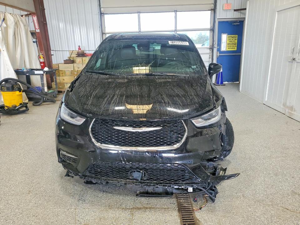 Продажа на аукционе авто 2026 Chrysler Pacifica, vin: 2C4RC1GG5TR200180, номер лота: 71205636