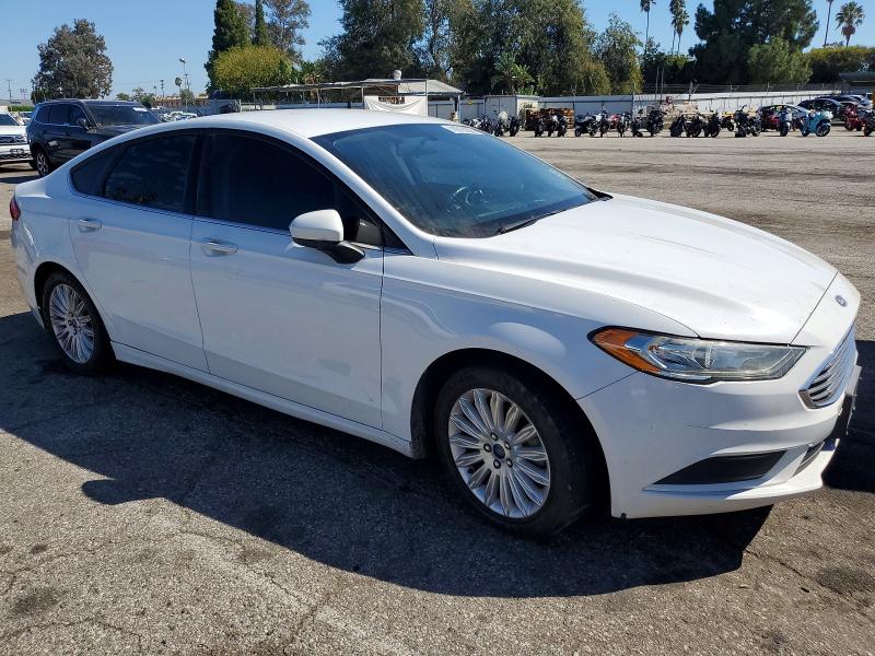 70018206 :رقم المزاد ، 3FA6P0HD1JR218680 vin ، 2018 Ford Fusion مزاد بيع