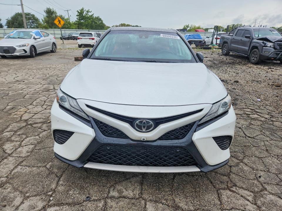 Продаж на аукціоні авто 2019 Toyota Camry, vin: 4T1B61HK6KU267895, номер лоту: 68000336