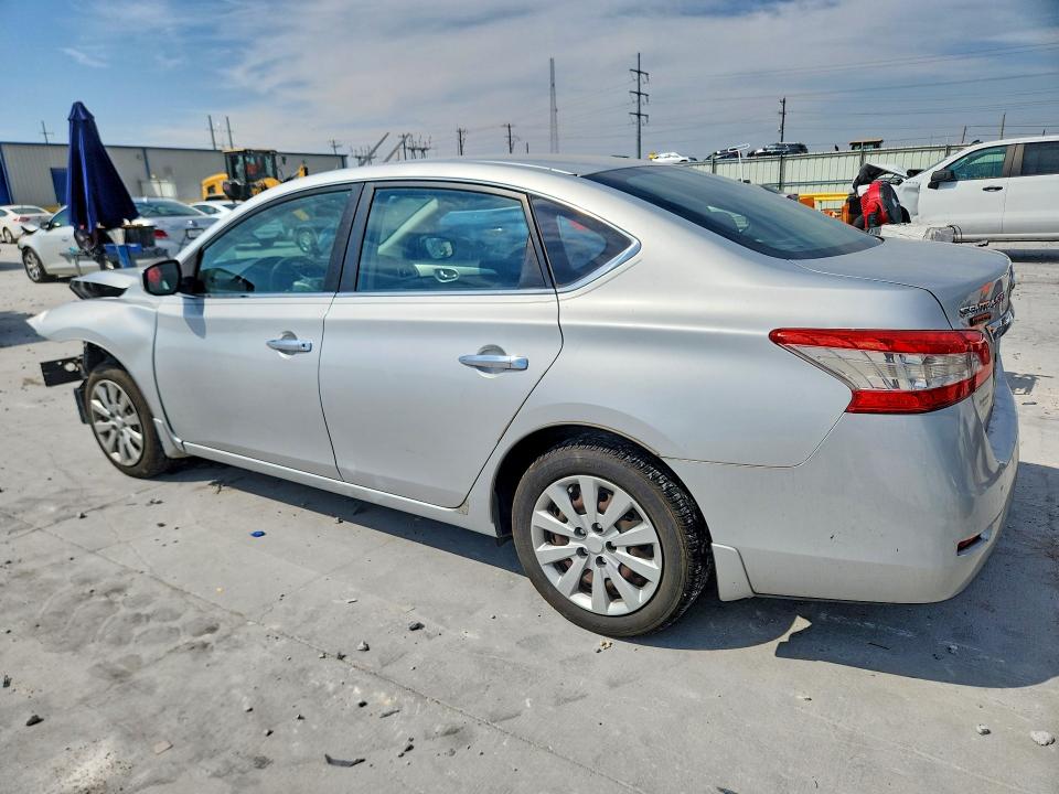 2014 Nissan Sentra მანქანა იყიდება აუქციონზე, vin: 3N1AB7AP2EL697784, აუქციონის ნომერი: 70559076