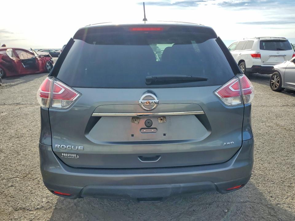 70636376 :رقم المزاد ، 5N1AT2MKXFC765545 vin ، 2015 Nissan Rogue مزاد بيع