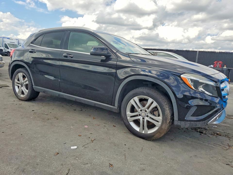 Продаж на аукціоні авто 2015 Mercedes-benz Gla, vin: WDCTG4GB3FJ177811, номер лоту: 70519466