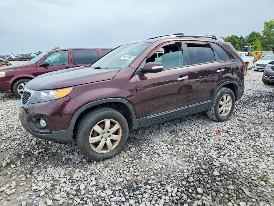 69092826 :رقم المزاد ، 5XYKT4A11BG174607 vin ، 2011 Kia Sorento مزاد بيع