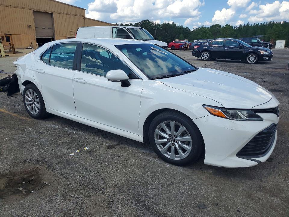 Продажа на аукционе авто 2018 Toyota Camry, vin: 4T1B11HK4JU512478, номер лота: 68558136