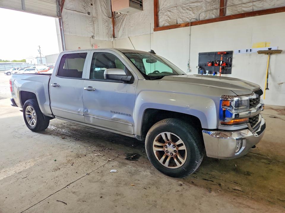 67983336 :رقم المزاد ، 3GCUKREC8HG213708 vin ، 2017 Chevrolet Silverado مزاد بيع