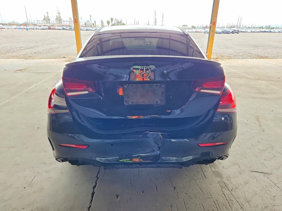 69438696 :رقم المزاد ، WDD3G4EB0KW027179 vin ، 2019 Mercedes-benz A مزاد بيع