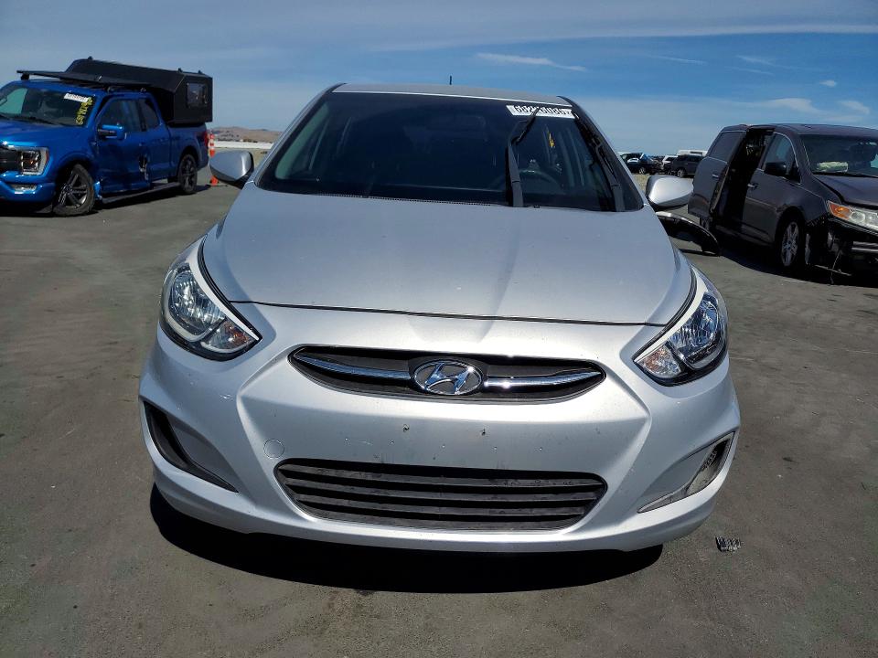68226086 :رقم المزاد ، KMHCT5AE2HU342755 vin ، 2017 Hyundai Accent مزاد بيع