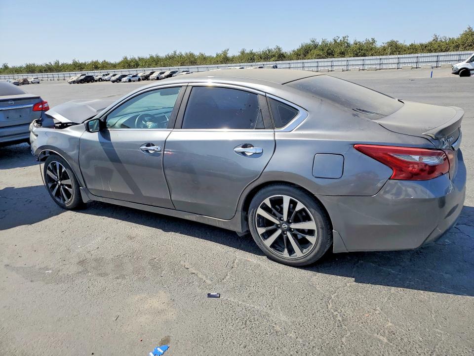 69360246 :رقم المزاد ، 1N4AL3AP8JC129263 vin ، 2018 Nissan Altima مزاد بيع