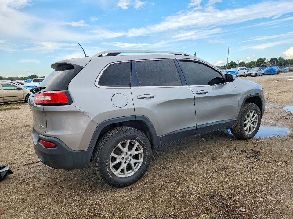 2017 Jeep Cherokee მანქანა იყიდება აუქციონზე, vin: 1C4PJMCS7HW656303, აუქციონის ნომერი: 68434306