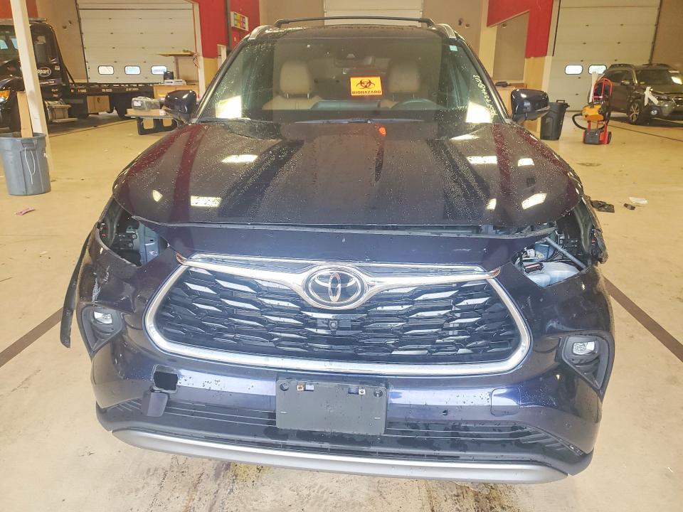 Aukcja sprzedaży 2023 Toyota Highlander, vin: 5TDKDRBH5PS035810, numer aukcji: 69126326
