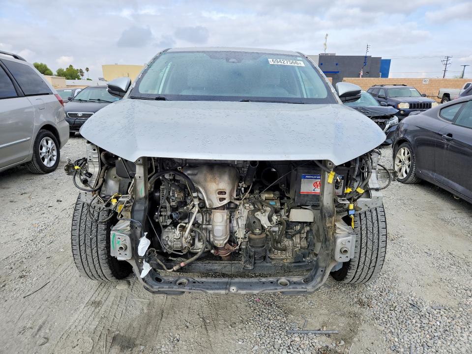 69427566 :رقم المزاد ، 5TDZARFH3JS034342 vin ، 2018 Toyota Highlander مزاد بيع