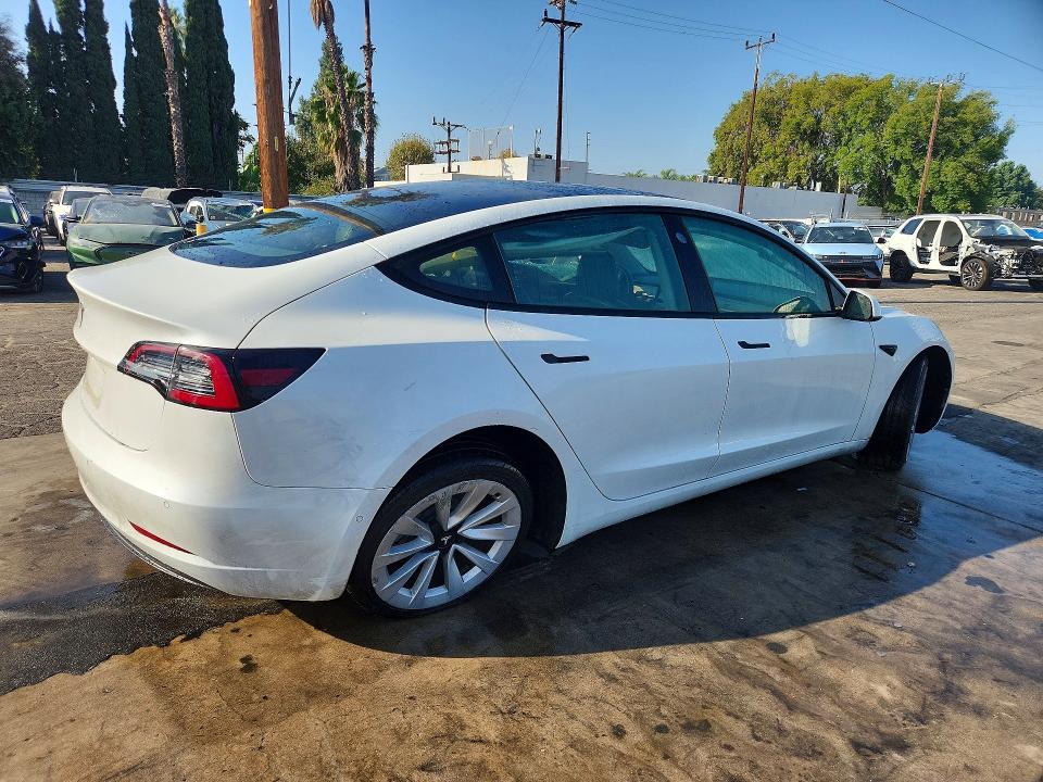2022 Tesla Model 3 მანქანა იყიდება აუქციონზე, vin: 5YJ3E1EAXNF304550, აუქციონის ნომერი: 70564586