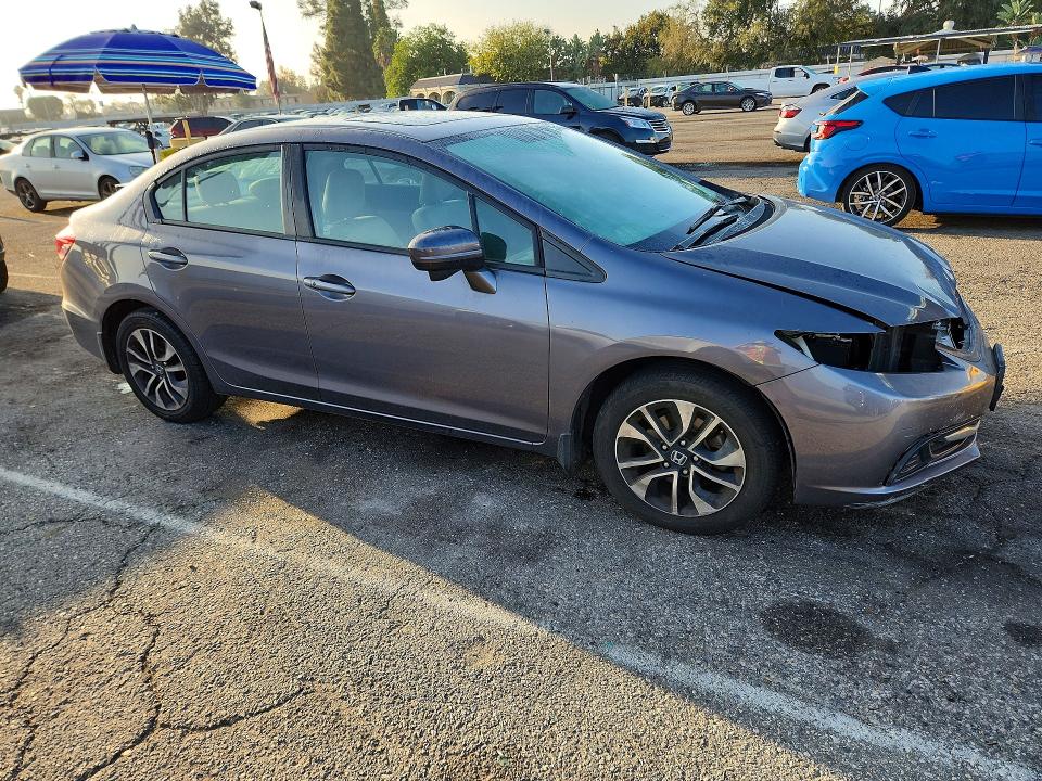 2015 Honda Civic მანქანა იყიდება აუქციონზე, vin: 19XFB2F8XFE098418, აუქციონის ნომერი: 70514386