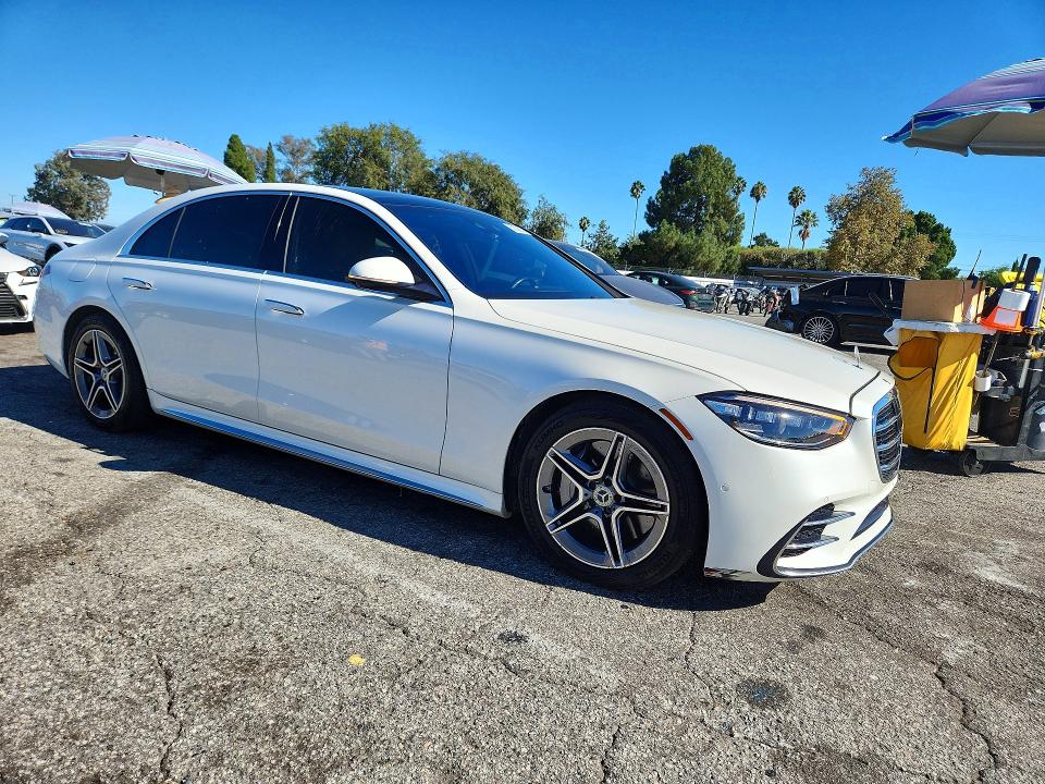 67522916 :رقم المزاد ، W1K6G6DB7NA066654 vin ، 2022 Mercedes-benz S مزاد بيع
