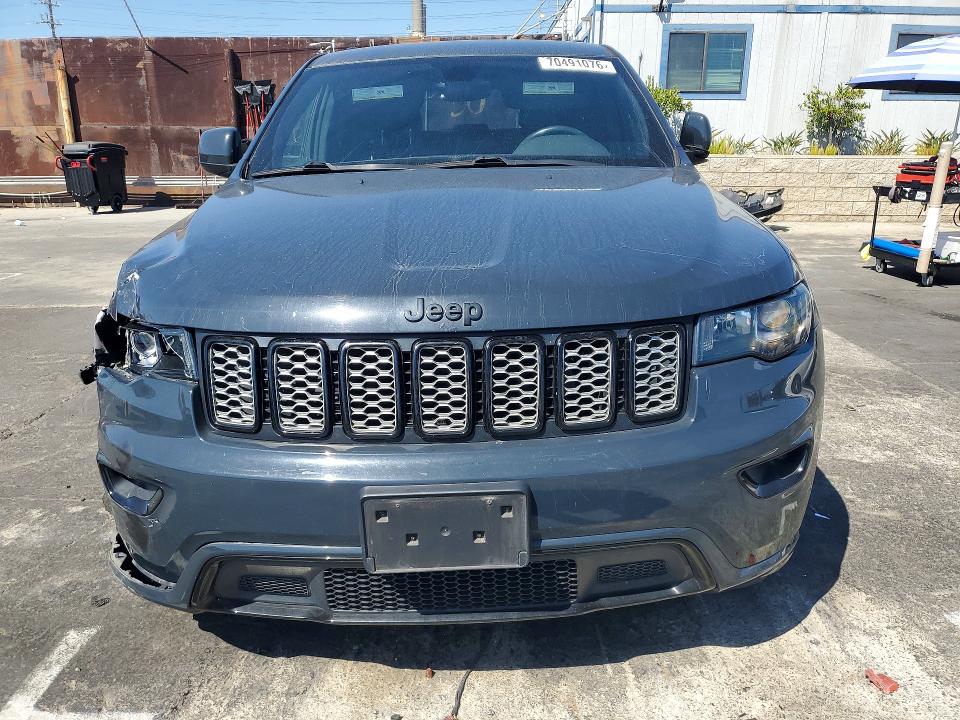 2017 Jeep Grand Cherokee მანქანა იყიდება აუქციონზე, vin: 1C4RJEAGXHC888358, აუქციონის ნომერი: 70491076