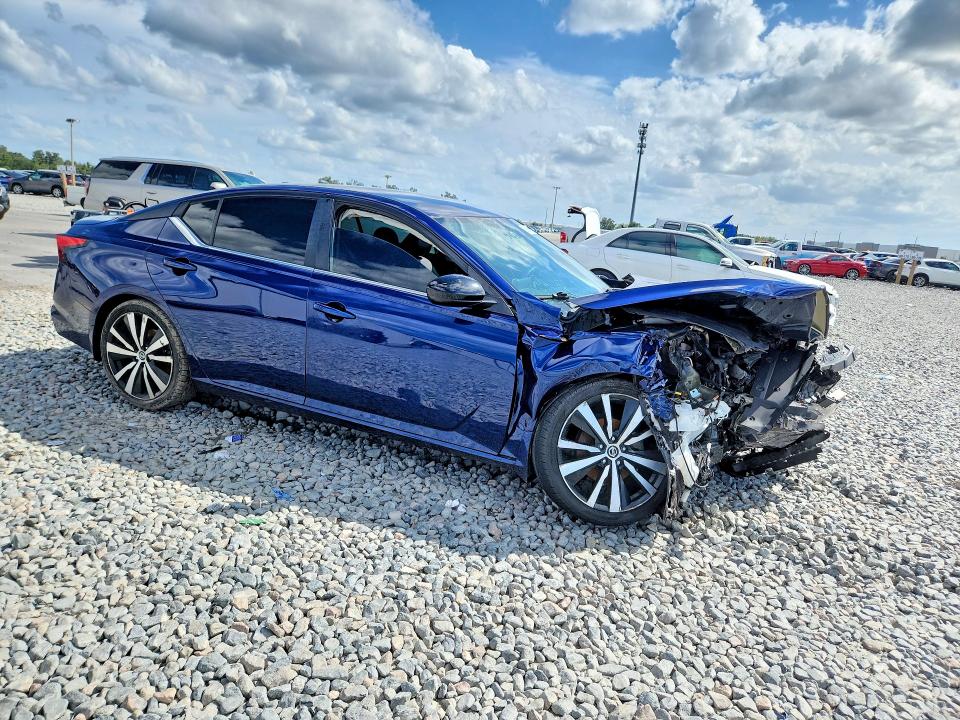 69091686 :رقم المزاد ، 1N4BL4CV2KC183262 vin ، 2019 Nissan Altima مزاد بيع