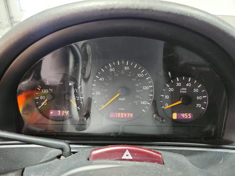 70500446 :رقم المزاد ، 4JGAB54E91A288948 vin ، 2001 Mercedes-benz Ml مزاد بيع