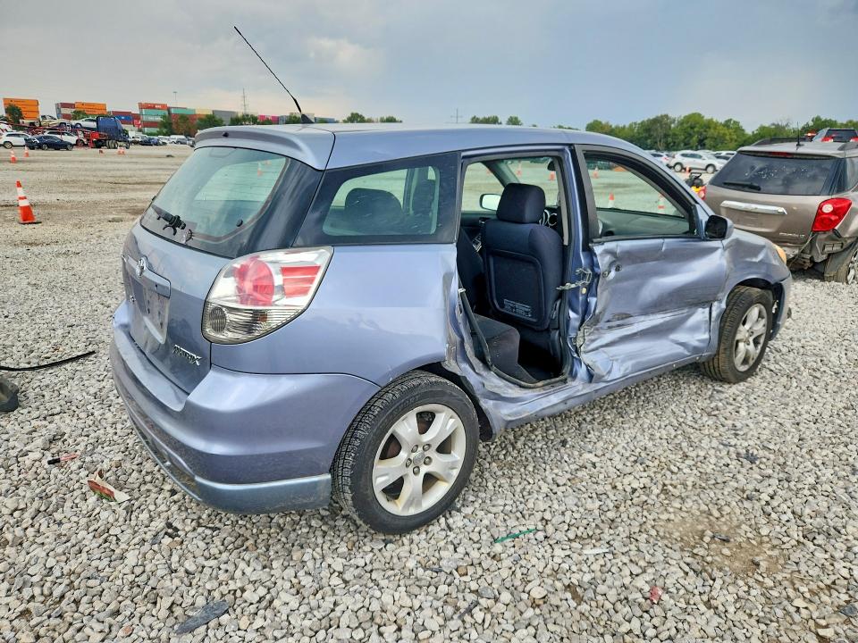 67694646 :رقم المزاد ، 2T1KR32E27C667709 vin ، 2007 Toyota Matrix مزاد بيع