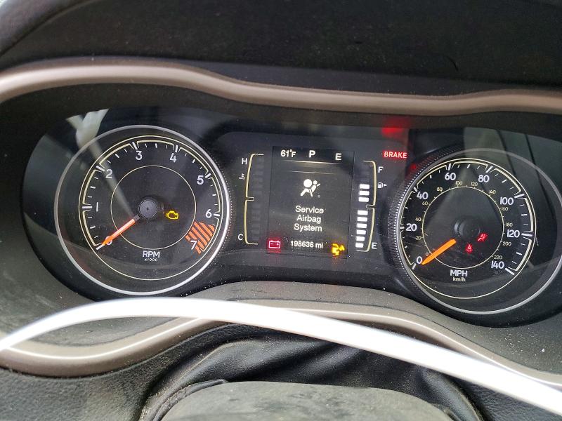 68930796 :رقم المزاد ، 1C4PJMCB9FW645719 vin ، 2015 Jeep Cherokee مزاد بيع
