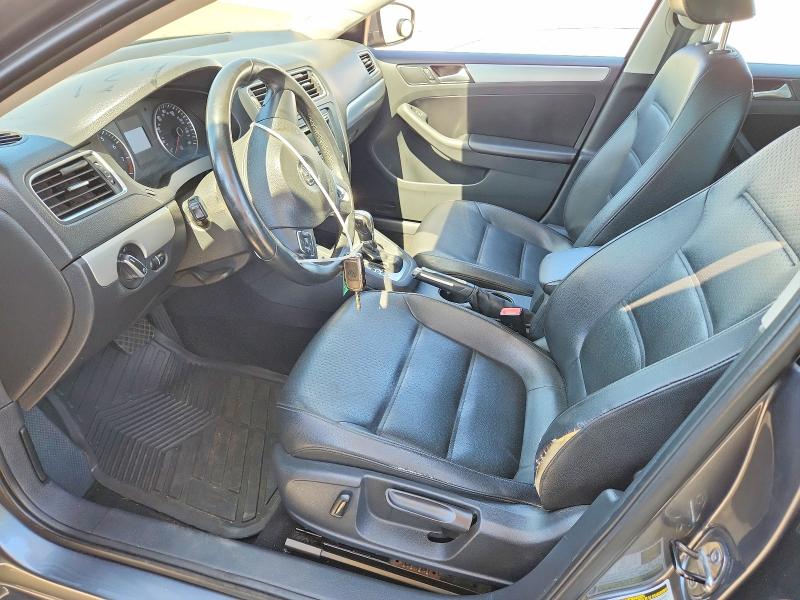 68802736 :رقم المزاد ، 3VWD17AJ3EM336841 vin ، 2014 Volkswagen Jetta مزاد بيع