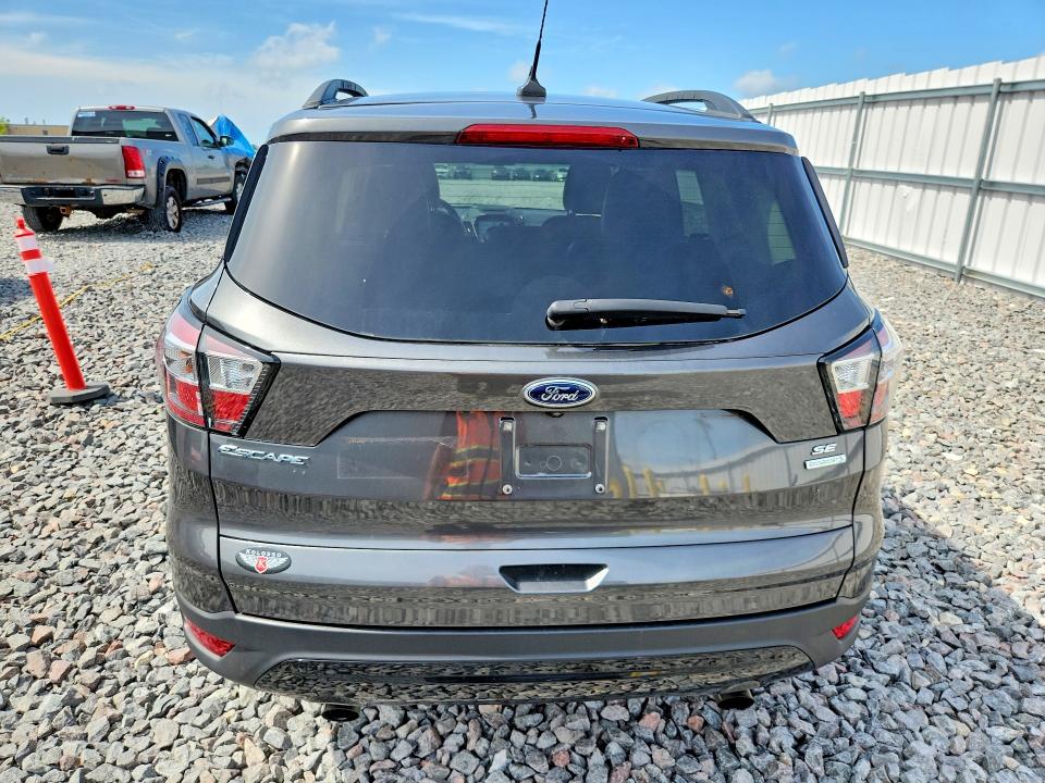 67869566 :رقم المزاد ، 1FMCU0GD8JUD01535 vin ، 2018 Ford Escape مزاد بيع