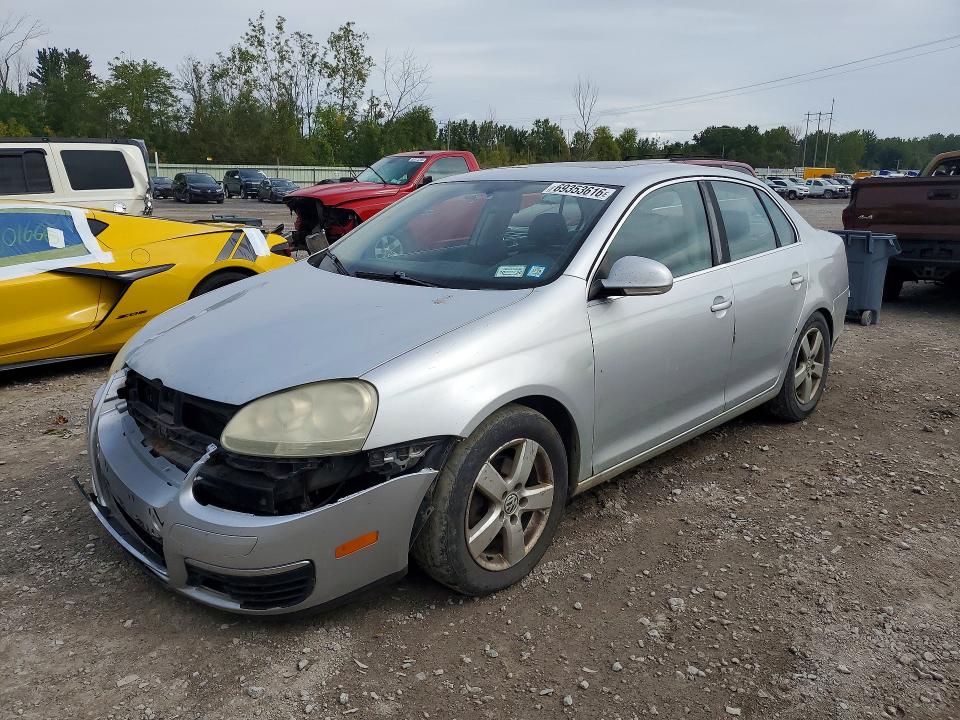 2008 Volkswagen Jetta მანქანა იყიდება აუქციონზე, vin: 3VWRM71K18M018484, აუქციონის ნომერი: 69353616