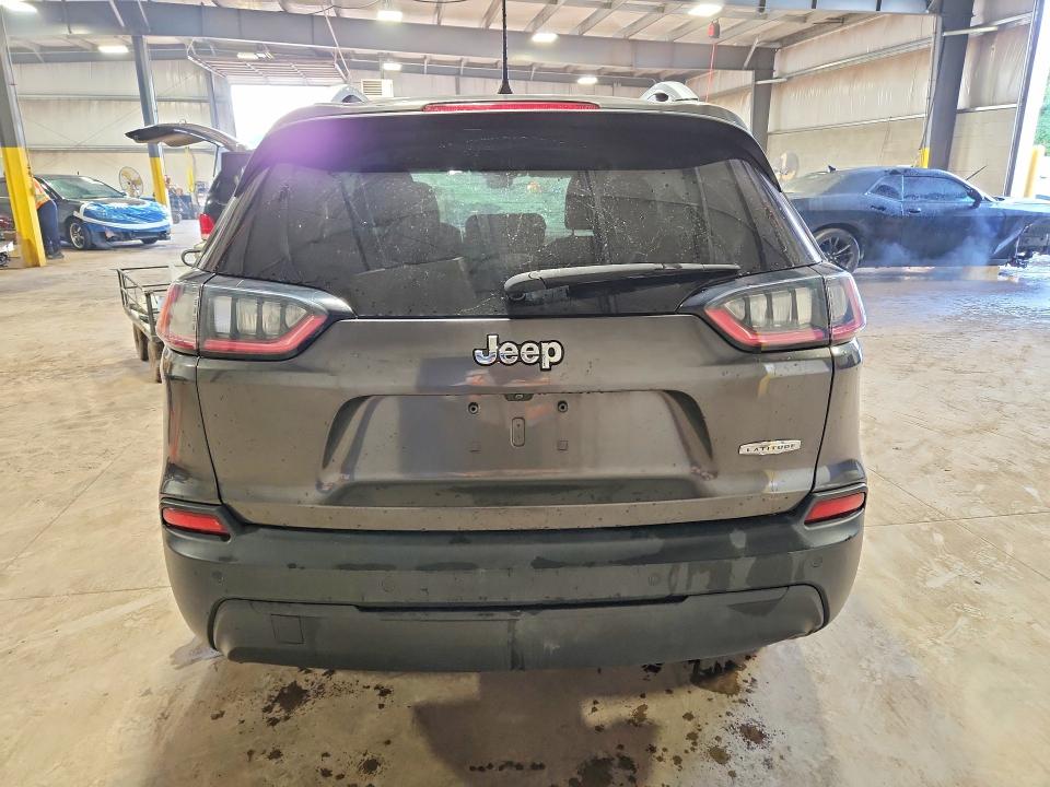 70159946 :رقم المزاد ، 1C4PJLLB7KD318705 vin ، 2019 Jeep Cherokee مزاد بيع