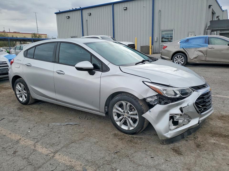 69623216 :رقم المزاد ، 3G1BC6SM9KS603746 vin ، 2019 Chevrolet Cruze مزاد بيع