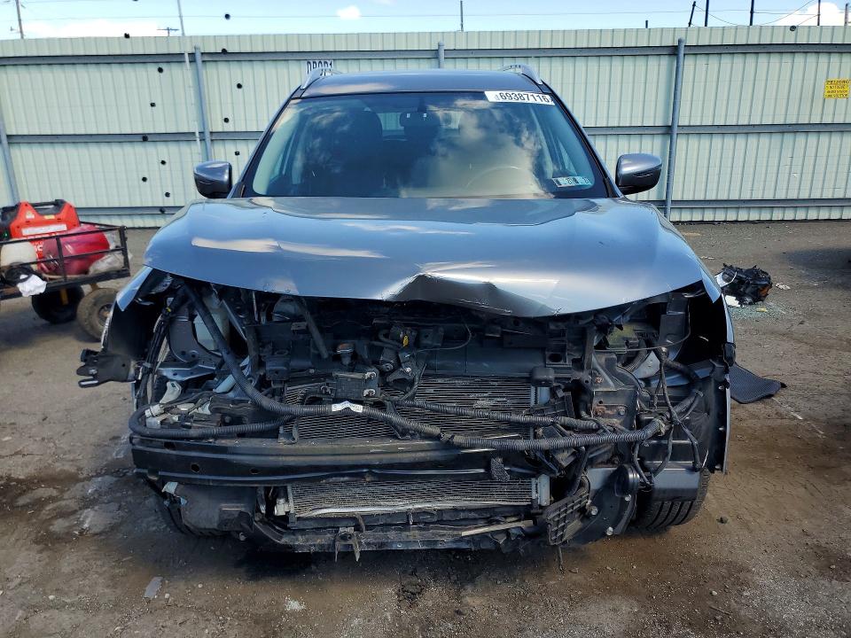 Продаж на аукціоні авто 2017 Nissan Rogue, vin: KNMAT2MV2HP614578, номер лоту: 69387116
