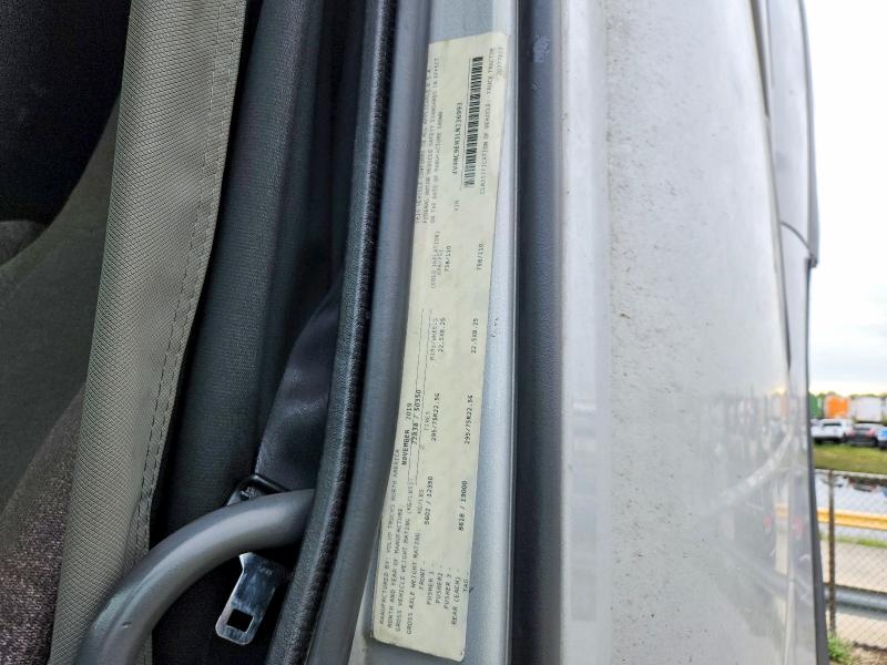 69427546 :رقم المزاد ، 4V4NC9EH3LN236993 vin ، 2020 Volvo Vn مزاد بيع