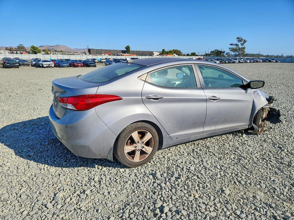 Продажа на аукционе авто 2012 Hyundai Elantra, vin: KMHDH4AE5CU458069, номер лота: 68697966