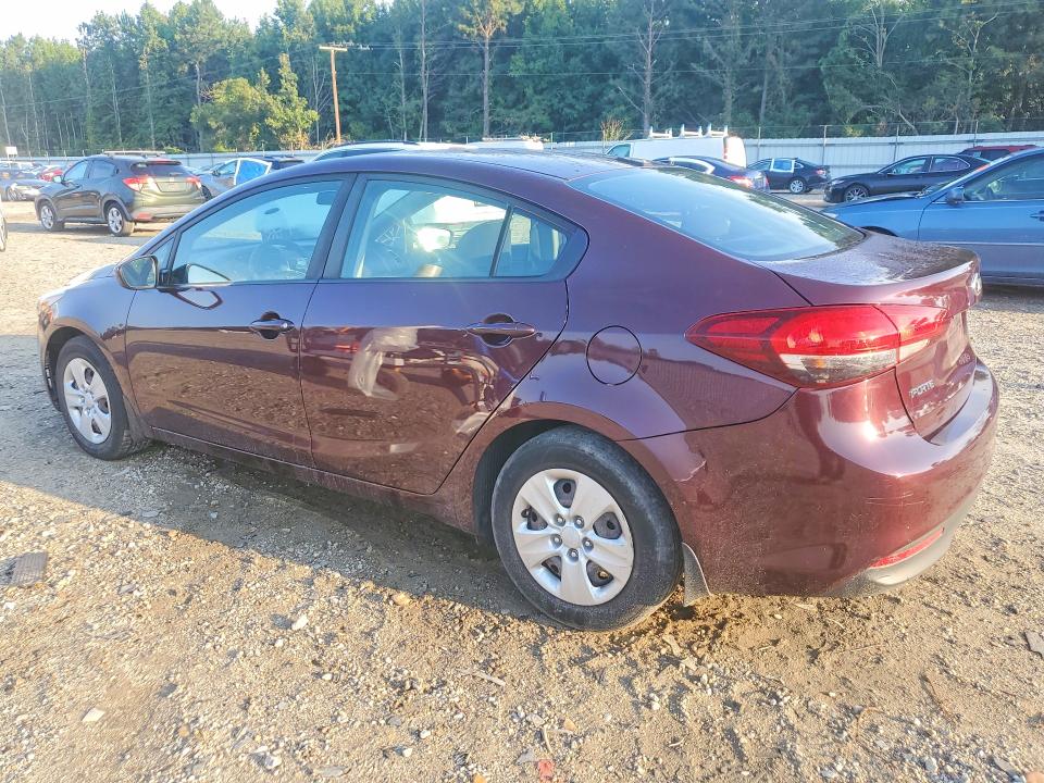 66515666 :رقم المزاد ، 3KPFK4A76HE123652 vin ، 2017 Kia Forte مزاد بيع