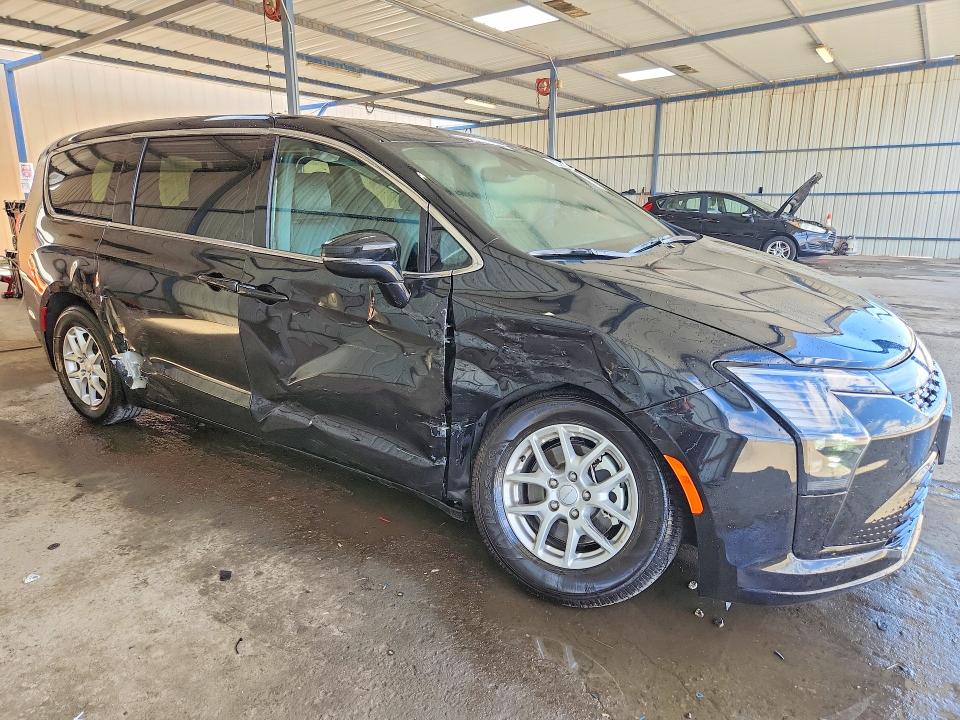 68493296 :رقم المزاد ، 2C4RC1BG4VR571857 vin ، 2027 Chrysler Pacifica مزاد بيع