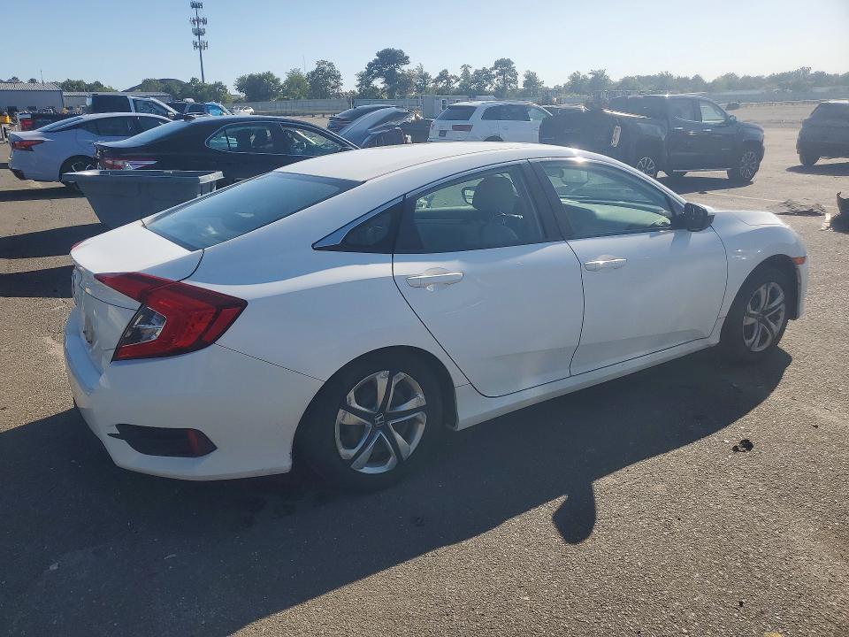 Продаж на аукціоні авто 2018 Honda Civic, vin: 2HGFC2F50JH574483, номер лоту: 68772756