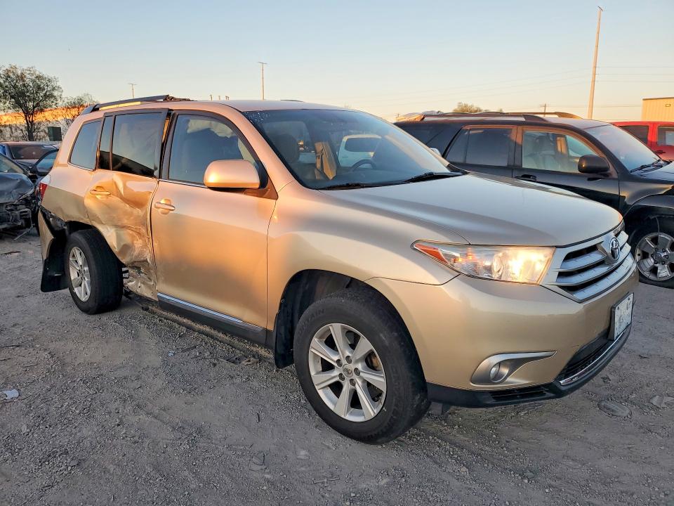 Продаж на аукціоні авто 2013 Toyota Highlander, vin: 5TDZK3EHXDS129934, номер лоту: 69743146